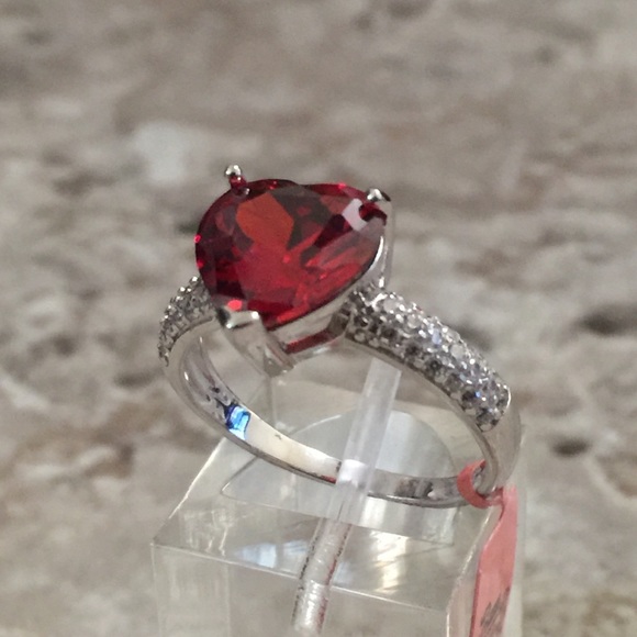 Garnet Red Heart Sterling Silver Ring - Picture 2 of 8